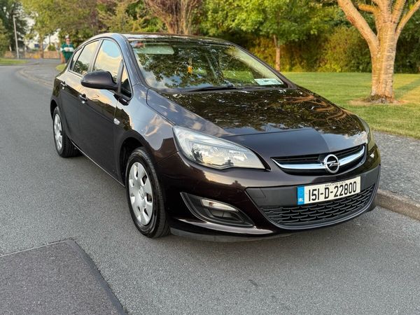 Opel Astra Hatchback, Diesel, 2015, Brown