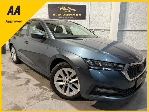 Skoda Octavia Saloon, Petrol, 2021, Grey