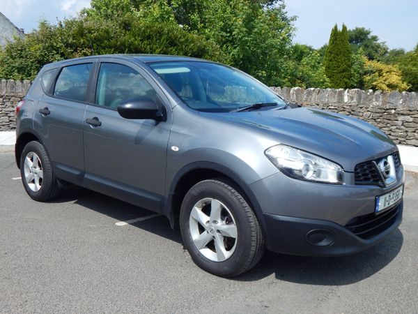 Nissan Qashqai Hatchback, Diesel, 2011, Grey