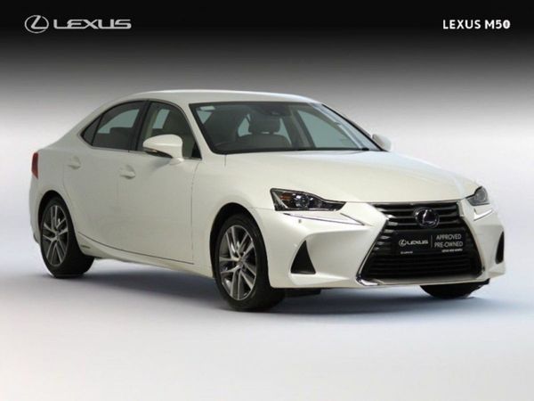 Lexus IS Saloon, Hybrid, 2017, White