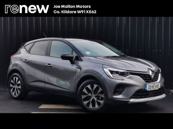 Renault Captur Hatchback, Petrol, 2023, Grey