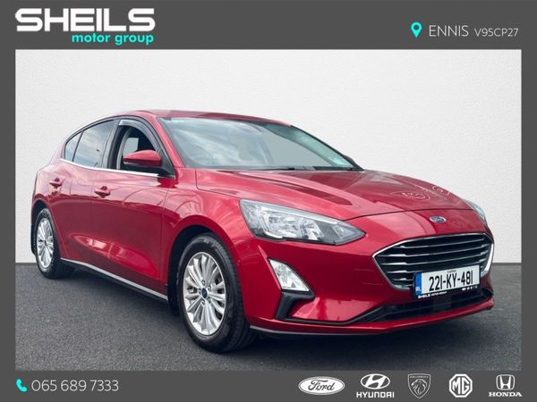 Ford Focus Hatchback, Diesel, 2022, Red