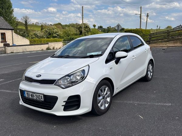 Kia Rio Hatchback, Petrol, 2015, White