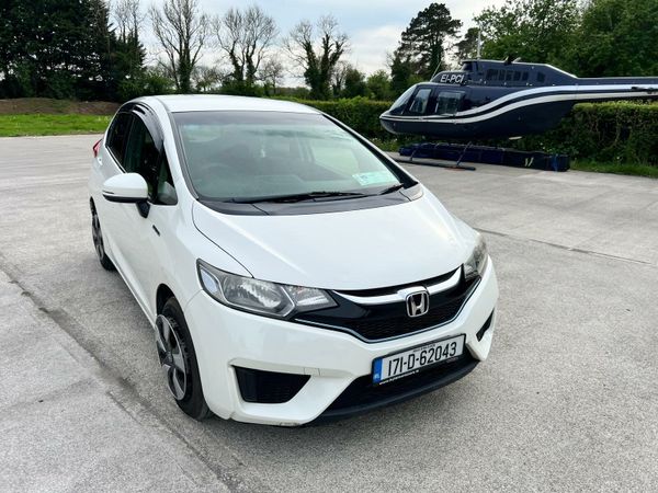 Honda Fit Hatchback, Petrol Hybrid, 2017, White