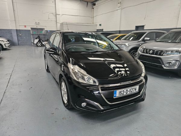 Peugeot 208 Hatchback, Petrol, 2015, Black