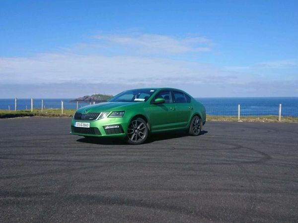 Skoda Octavia Hatchback, Diesel, 2017, Green