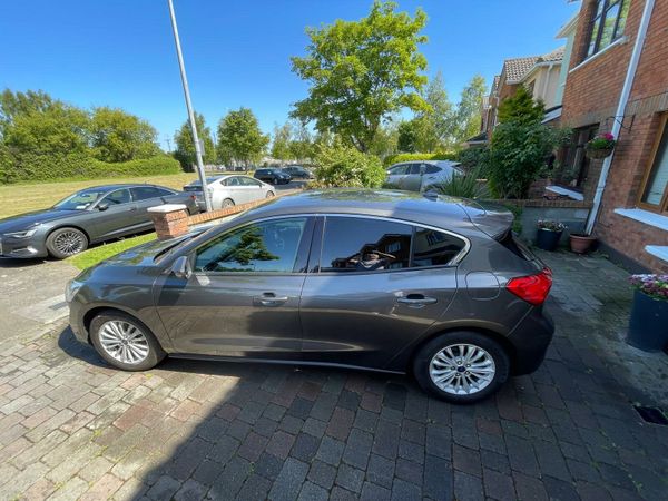 Ford Focus Hatchback, Petrol, 2019, Grey