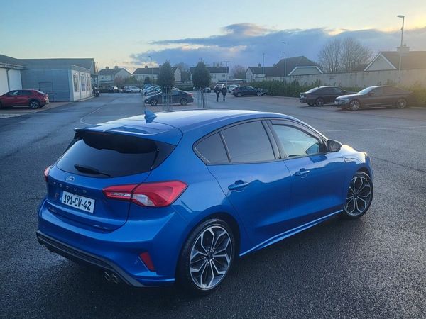 Ford Focus Hatchback, Diesel, 2019, Blue