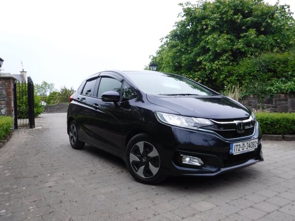 Honda Fit Hatchback, Petrol Hybrid, 2017, Blue