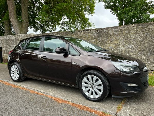 Opel Astra MPV, Petrol, 2013, Brown