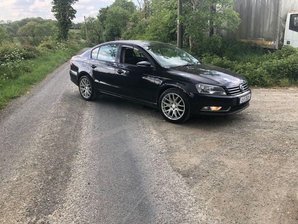 Volkswagen Passat Saloon, Diesel, 2012, Black