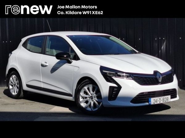 Renault Clio Hatchback, Petrol, 2024, White