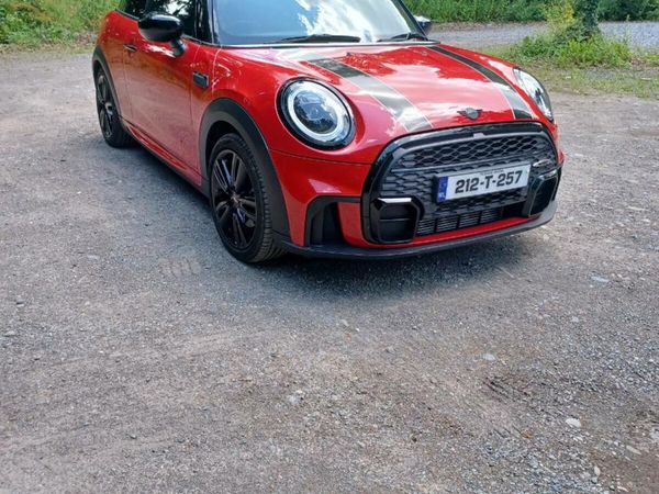Mini Cooper Hatchback, Petrol, 2021, Red