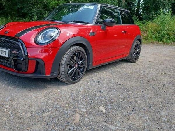 Mini Cooper Hatchback, Petrol, 2021, Red