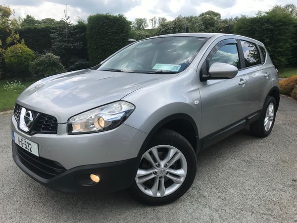 Nissan Qashqai Hatchback, Diesel, 2011, Silver