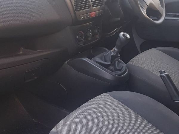 Fiat Doblo MPV, Diesel, 2012, White