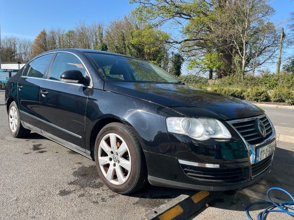 Volkswagen Passat Saloon, Petrol, 2007, Black