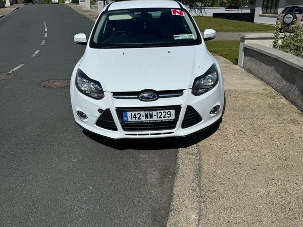 Ford Focus Hatchback, Diesel, 2014, White