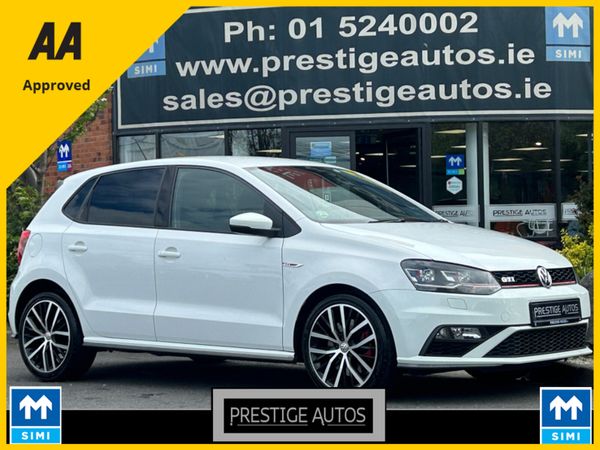 Volkswagen Polo Hatchback, Petrol, 2015, White