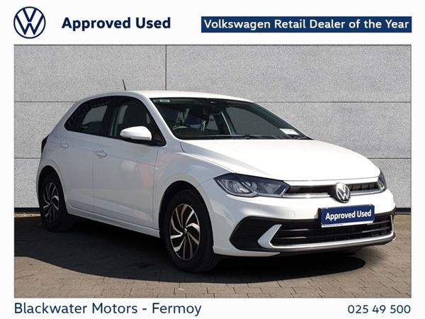 Volkswagen Polo Hatchback, Petrol, 2022, White