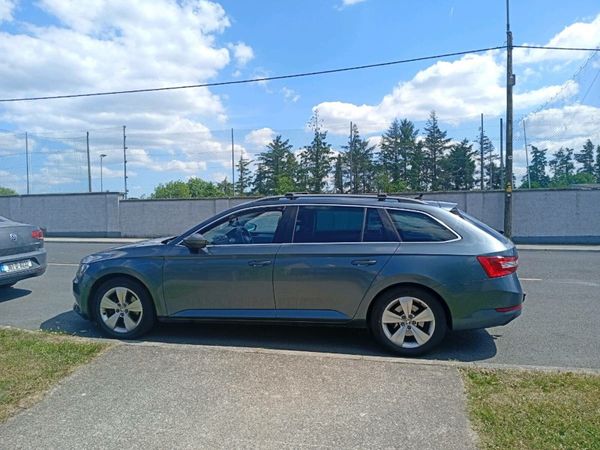 Skoda Superb Hatchback, Diesel, 2016, Grey