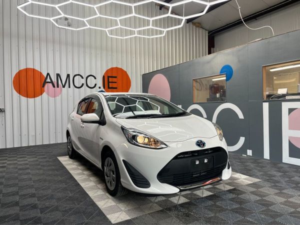 Toyota Aqua Hatchback, Petrol Hybrid, 2019, White