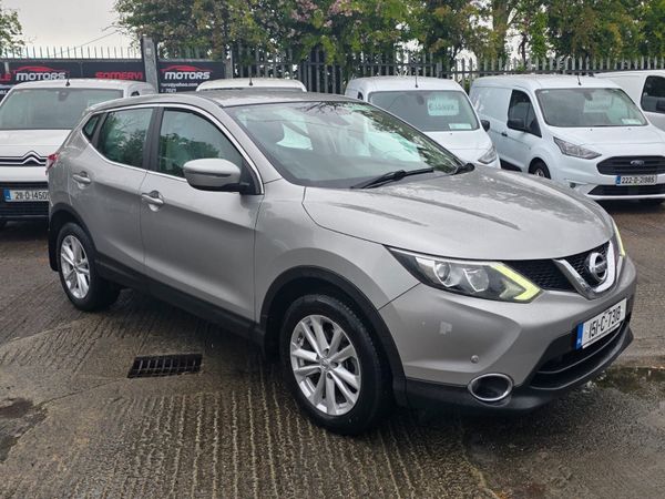 Nissan Qashqai Hatchback, Diesel, 2015, Silver