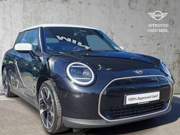 Mini Cooper Hatchback, Electric, 2025, Black