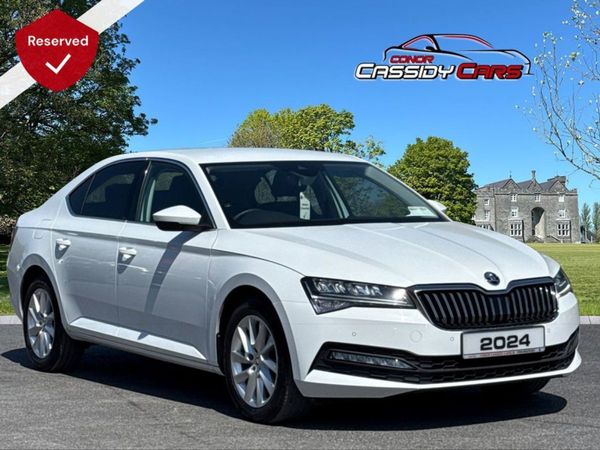 Skoda Superb Hatchback, Diesel, 2024, White
