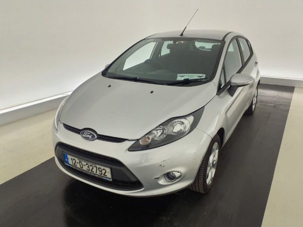 Ford Fiesta Hatchback, Petrol, 2012, Silver