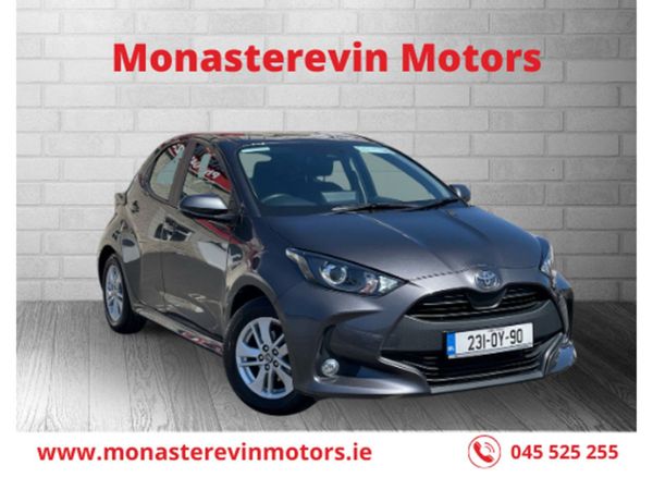 Toyota Yaris Hatchback, Petrol, 2023, Grey