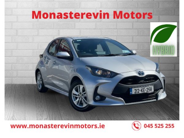 Toyota Yaris Hatchback, Petrol Hybrid, 2021, Grey