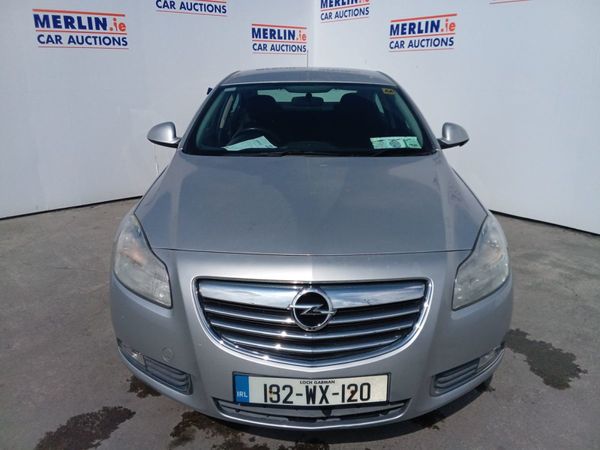 Opel Insignia Hatchback, Petrol, 2013, Silver