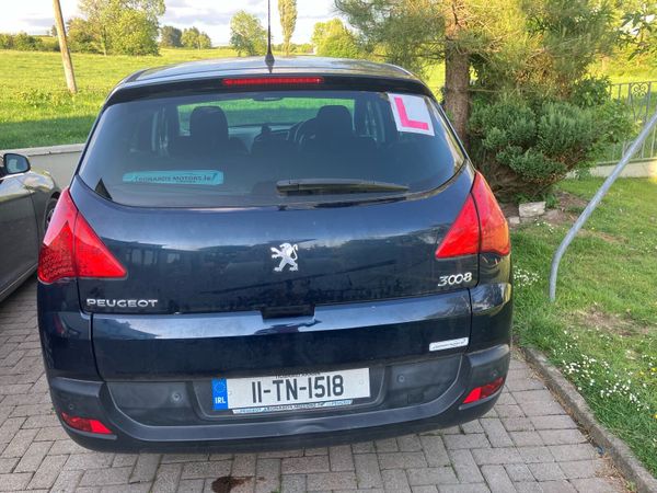 Peugeot 3008 MPV, Diesel, 2011, Blue