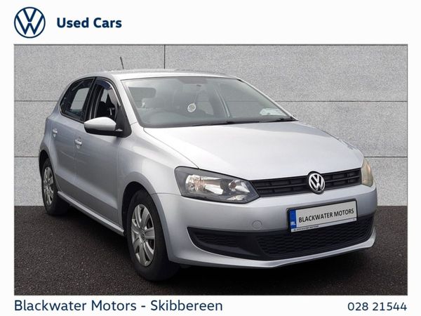 Volkswagen Polo Hatchback, Diesel, 2010, Silver
