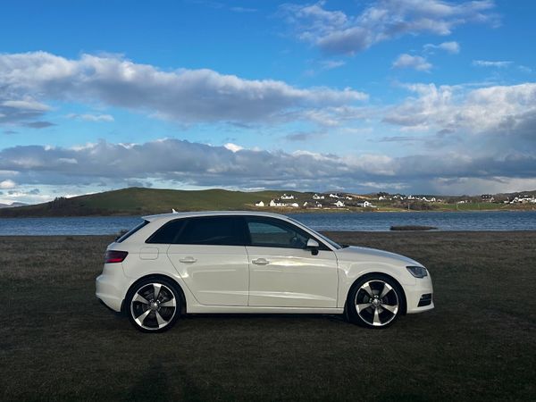 Audi A3 Hatchback, Diesel, 2015, White
