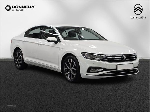 Volkswagen Passat , Diesel, 2021, White