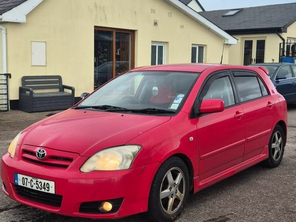 Toyota Corolla Hatchback, Petrol, 2007, Red