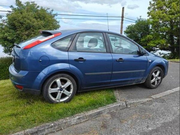 Ford Focus Hatchback, Petrol, 2006, Blue