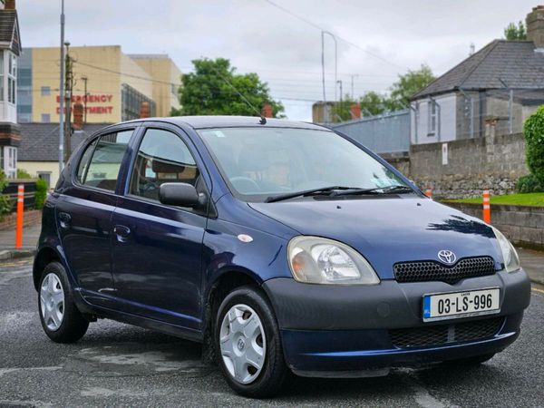 Toyota Yaris Hatchback, Petrol, 2003, Blue