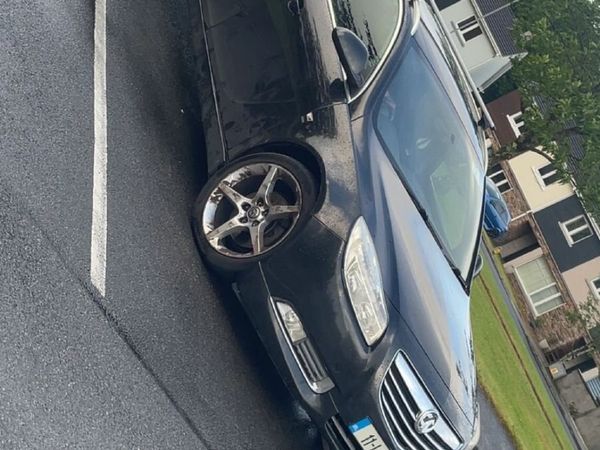 Vauxhall Insignia Estate, Diesel, 2011, Black