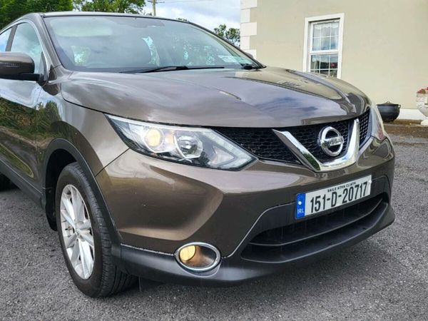 Nissan Qashqai Hatchback, Diesel, 2015, Brown