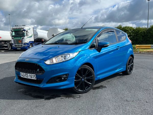 Ford Fiesta Hatchback, Petrol, 2014, Blue