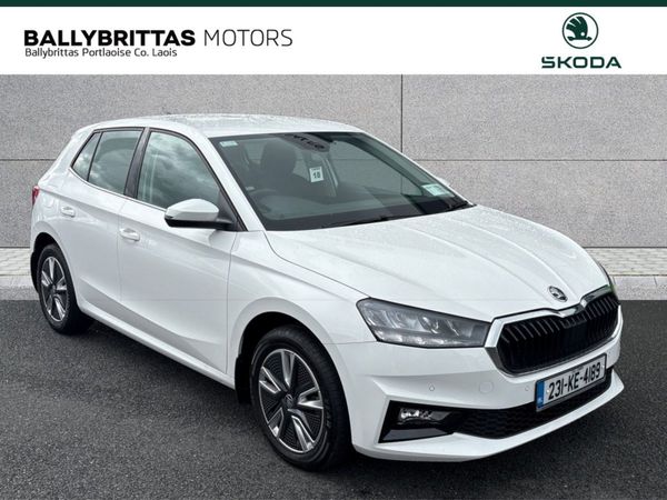 Skoda Fabia Hatchback, Petrol, 2023, White