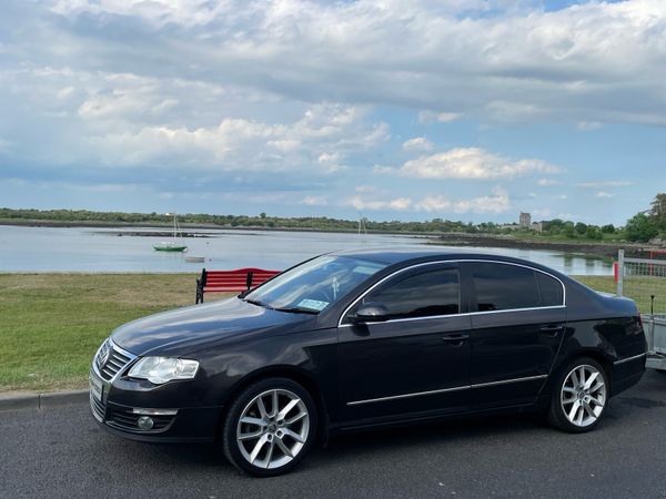 Volkswagen Passat Saloon, Diesel, 2007, Brown