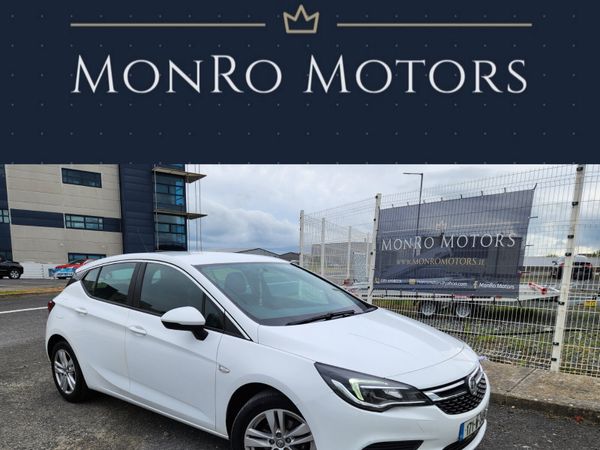 Vauxhall Astra Hatchback, Diesel, 2017, White