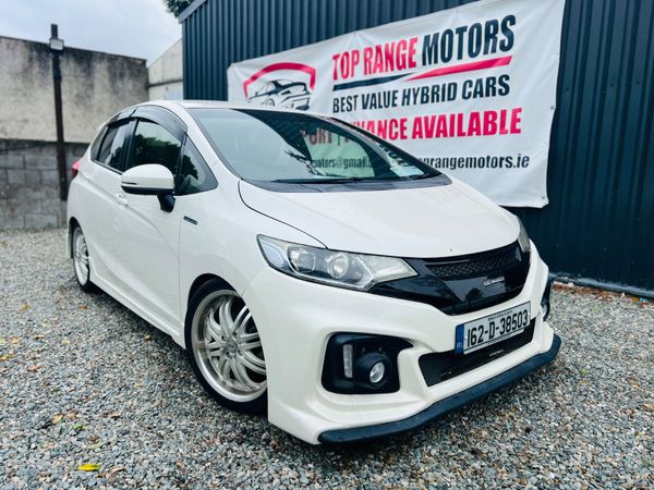 Honda Fit Hatchback, Petrol Hybrid, 2016, White