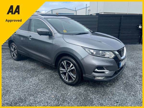 Nissan Qashqai Hatchback, Diesel, 2017, Grey
