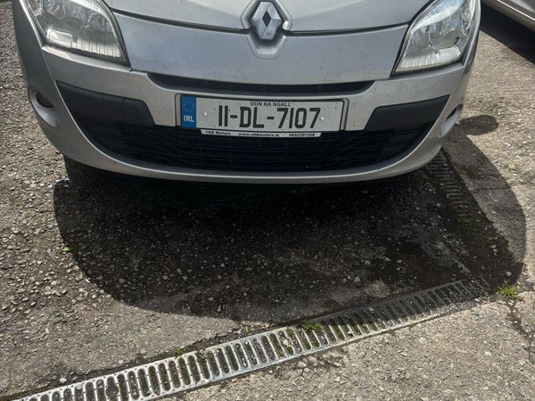 Renault Megane Hatchback, Diesel, 2011, Silver