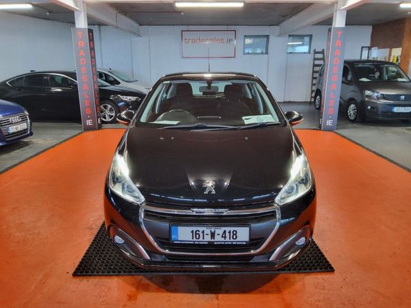 Peugeot 208 Hatchback, Petrol, 2016, Black